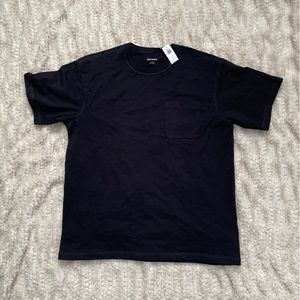 NWT Old Navy Gender Neutral Black Pocket T Shirt